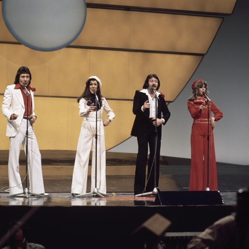 Eurovision_Song_Contest_1976_rehearsals_-_United_Kingdom_-_Brotherhood_of_Man_18