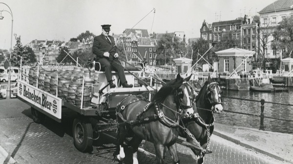 heerlijk historisch heineken in het verpleeghuis