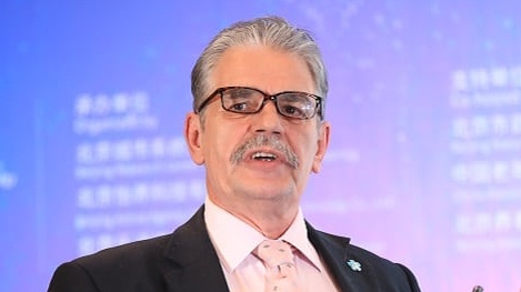Dr. Paul Jansen